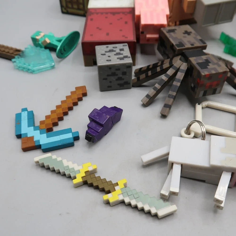 Minecraft Toy Action Figure & Accessories Toy Lot Spider Blocks Weapons